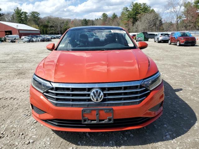  VOLKSWAGEN JETTA 2019 Оранжевый