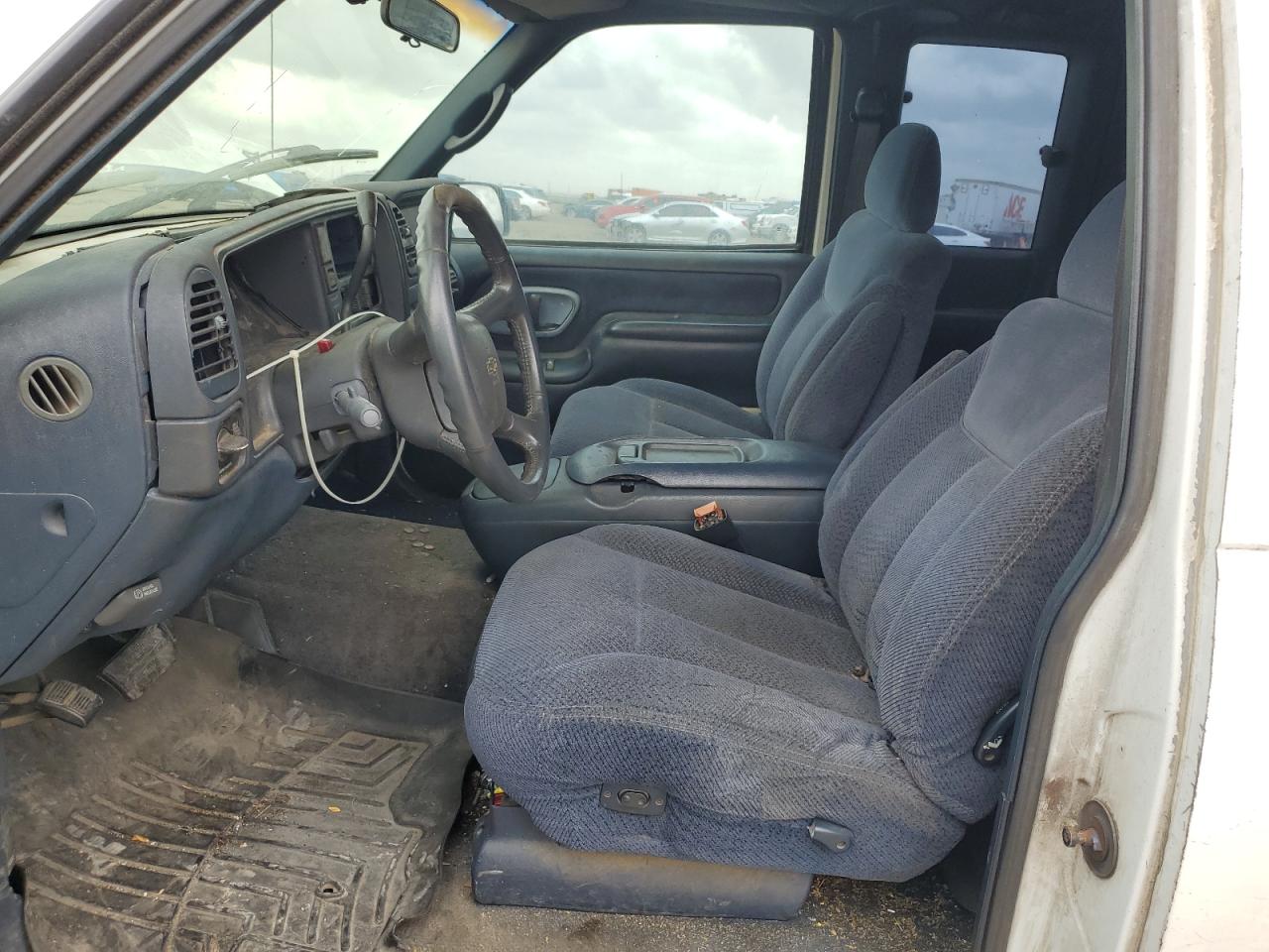 1998 Chevrolet Gmt-400 C1500 VIN: 2GCEC19M1W1250479 Lot: 53427065