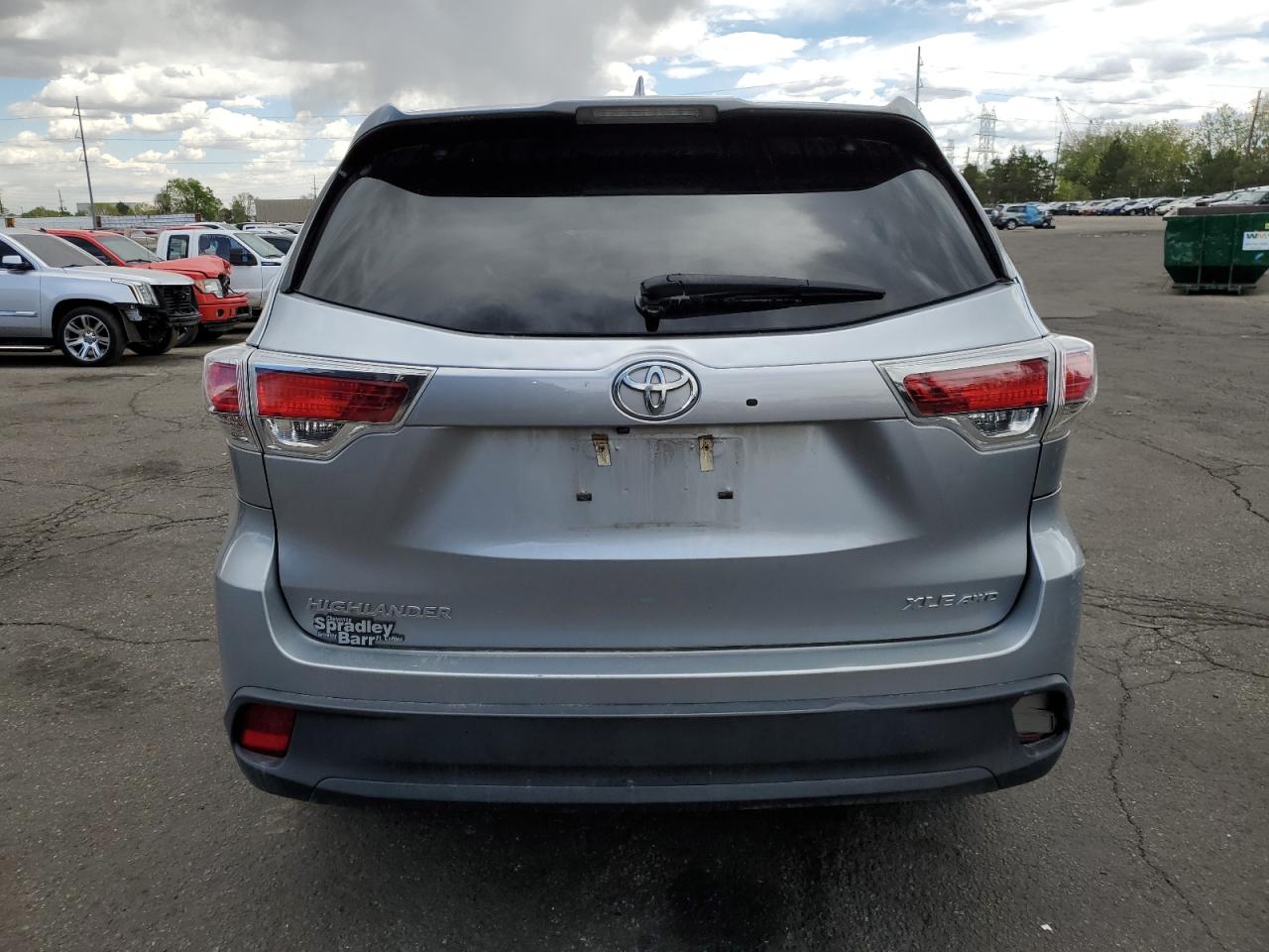 2016 Toyota Highlander Xle VIN: 5TDJKRFHXGS278458 Lot: 55229295