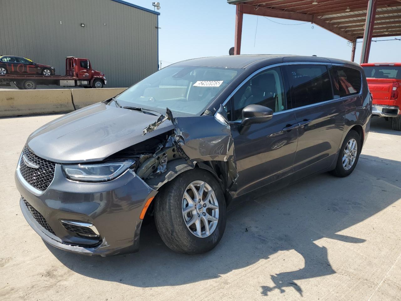 2023 Chrysler Pacifica Touring L for Sale in Wilmer, TX - Front End