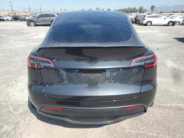  TESLA MODEL Y 2024 Серый