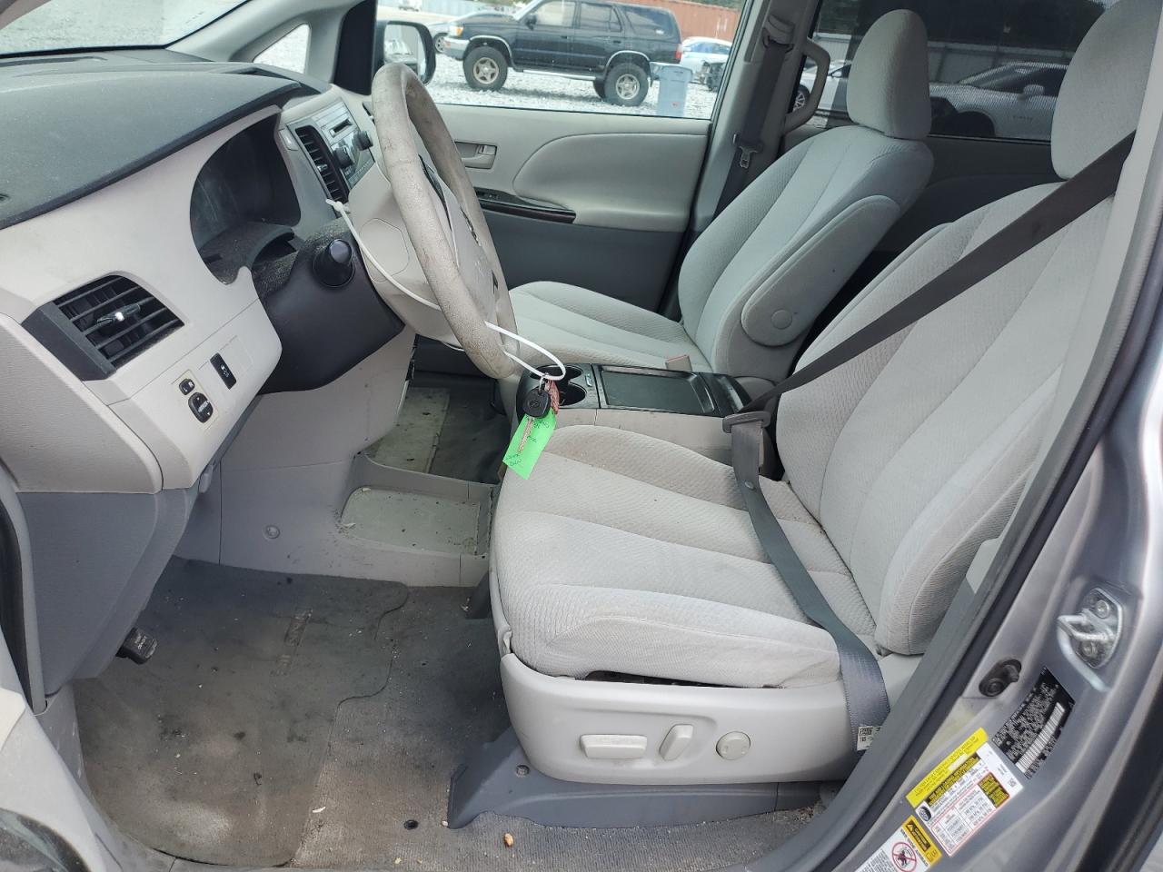 2011 Toyota Sienna Le VIN: 5TDKK3DC1BS003465 Lot: 54907365