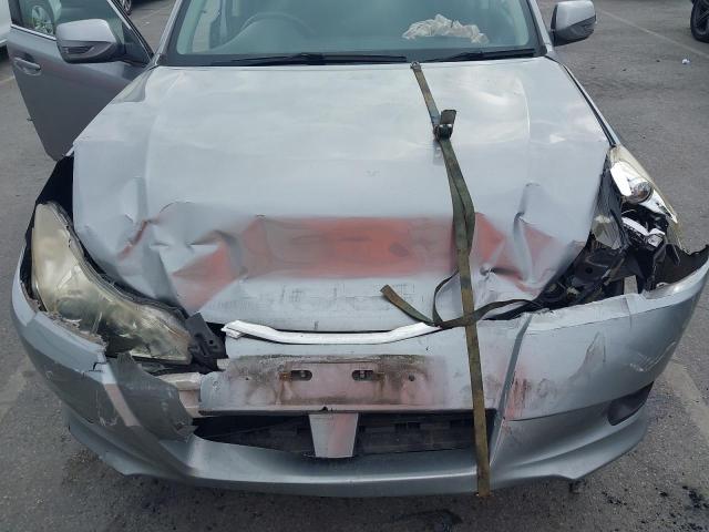 2011 SUBARU LEGACY ES
