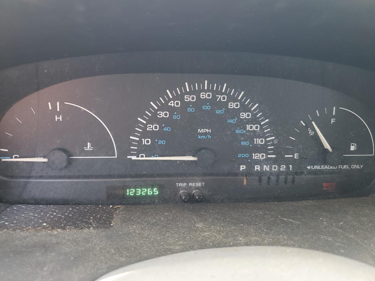 1999 Dodge Caravan VIN: 2B4FP25B0XR399288 Lot: 53810895
