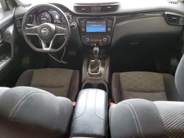  NISSAN ROGUE 2017 Czerwony