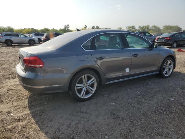  VOLKSWAGEN PASSAT 2015 Серый