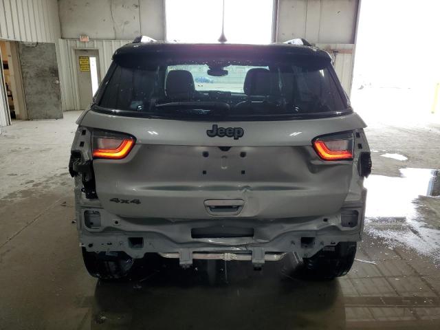  JEEP COMPASS 2023 Srebrny