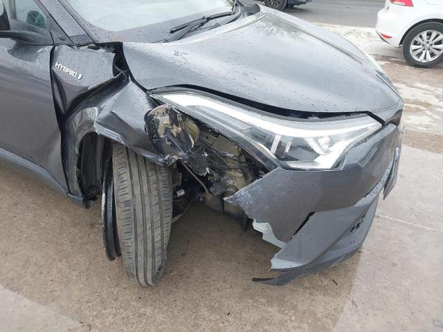 2019 TOYOTA C-HR EXCEL