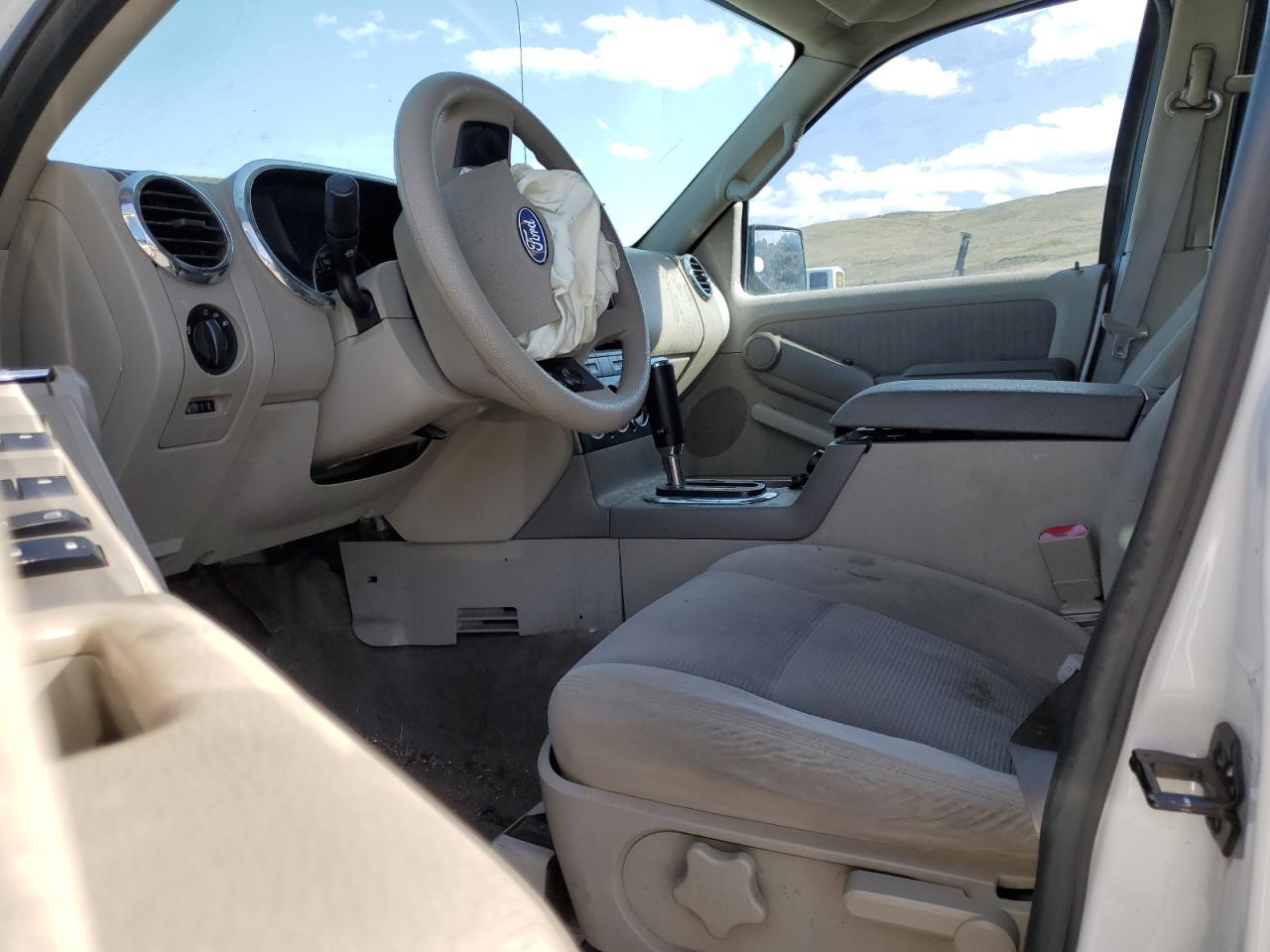 2007 Ford Explorer Xlt VIN: 1FMEU73E57UB03990 Lot: 53495965