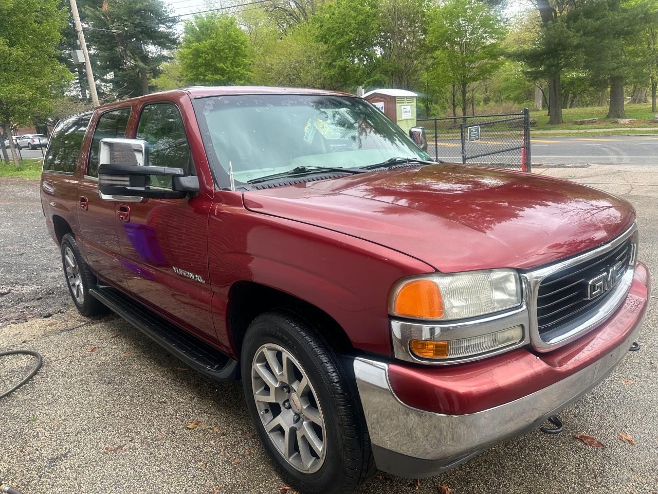 1GKFK16T81J253224 GMC YUKON Photo 1