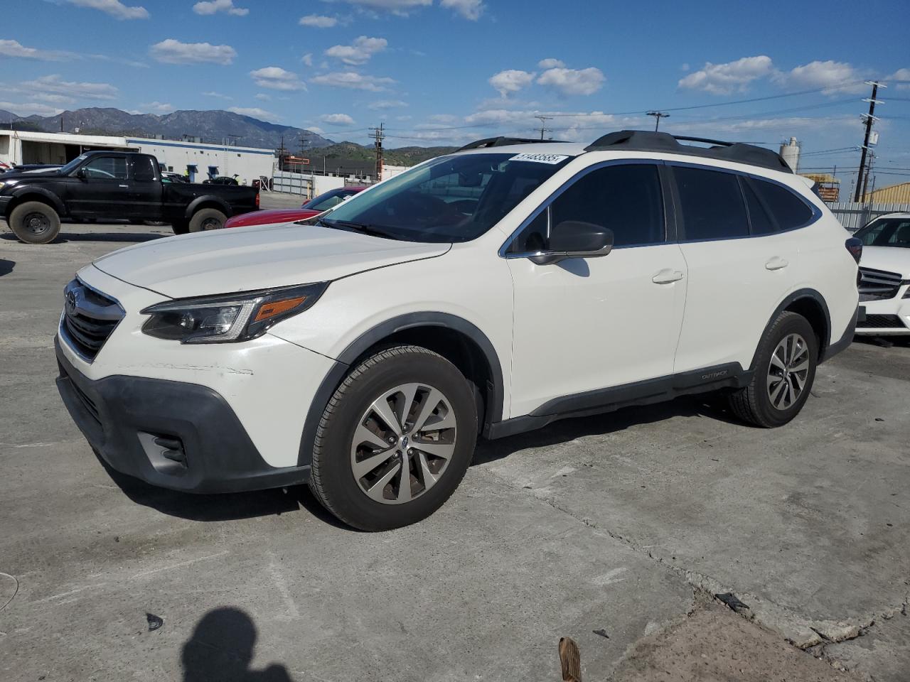 2021 Subaru Outback for Sale in Sun Valley, CA - Minor Dent/Scratches