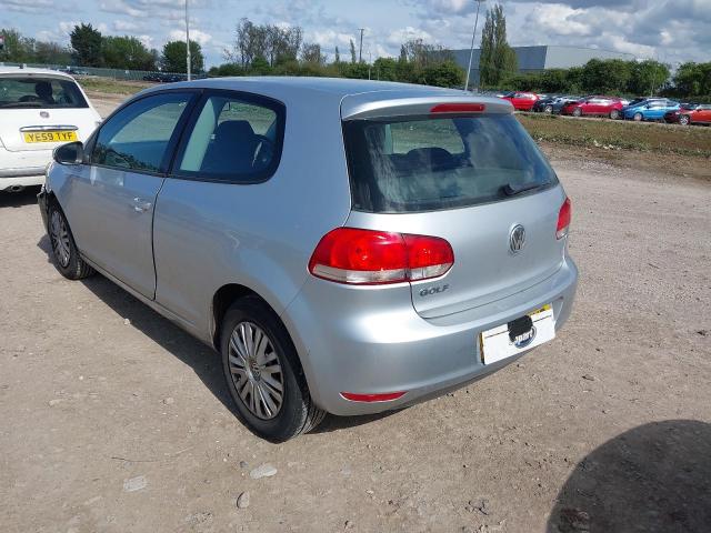 2009 VOLKSWAGEN GOLF S
