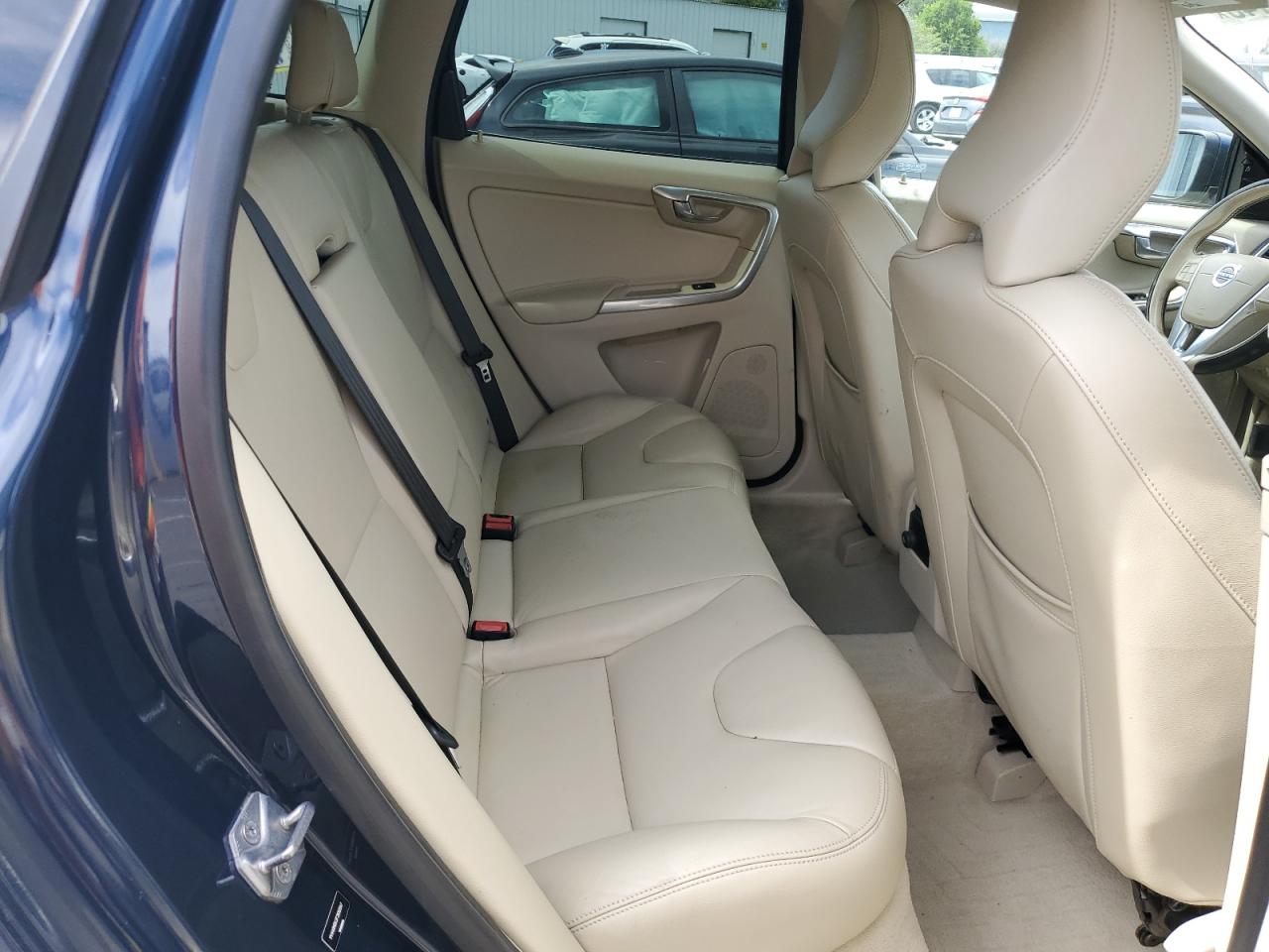 2015 Volvo Xc60 T6 Premier VIN: YV449MDK2F2692847 Lot: 52751145