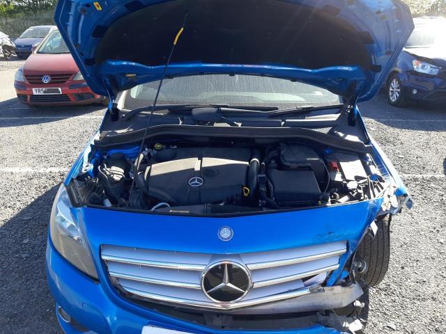 2014 MERCEDES BENZ B200 BLUEE