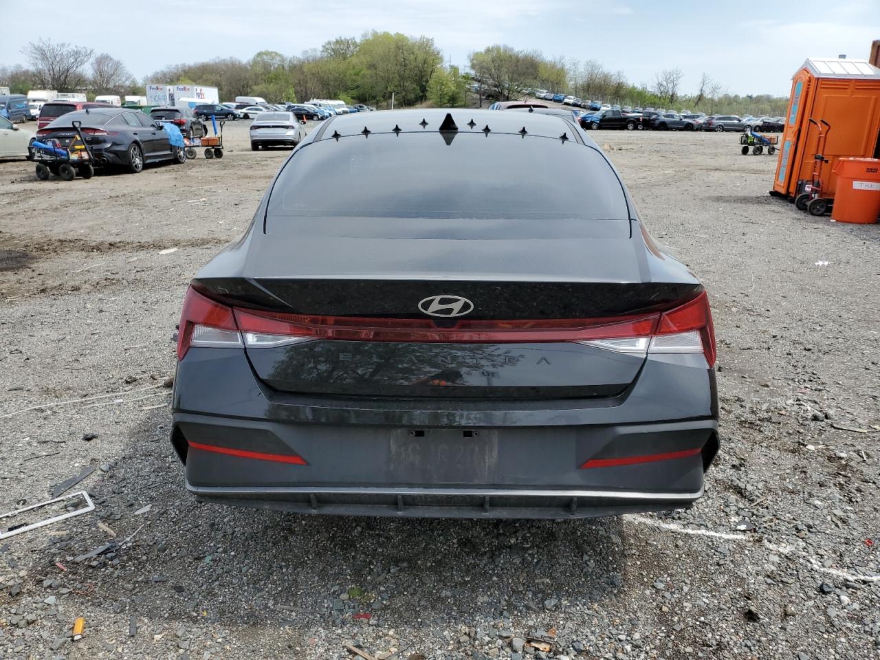 2025 Hyundai Elantra Se VIN: KMHLL4DG2SU853882 Lot: 53069905