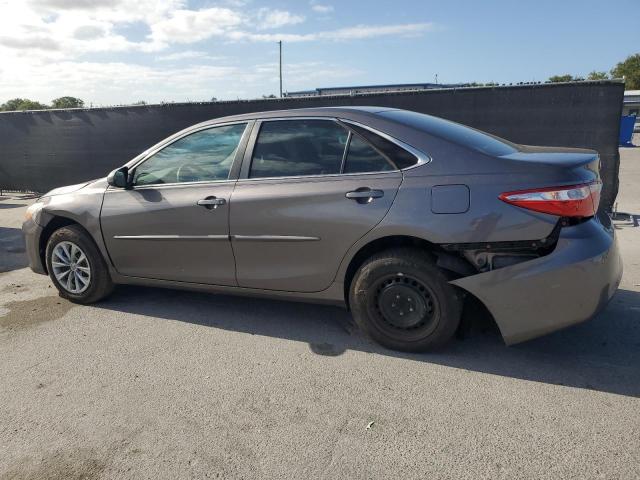  TOYOTA CAMRY 2017 Szary