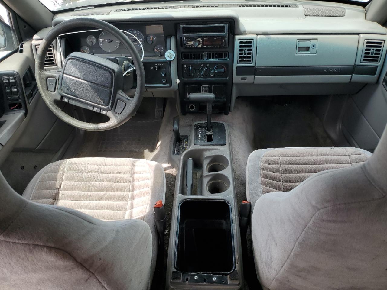 1995 Jeep Grand Cherokee Laredo VIN: 1J4GZ58S2SC605219 Lot: 53530075