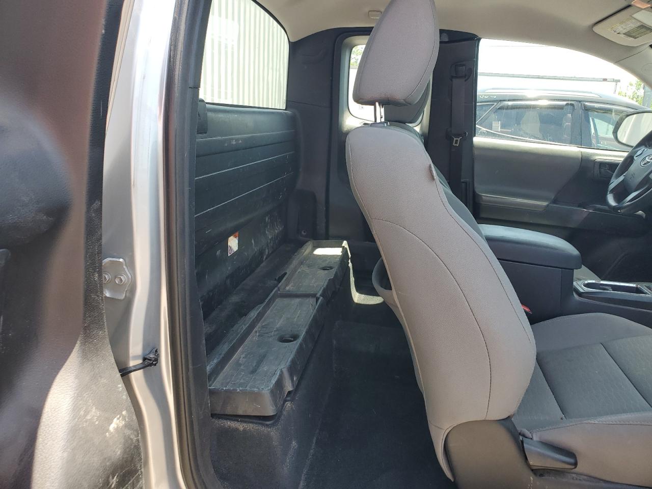 2017 Toyota Tacoma Access Cab VIN: 5TFSX5ENXHX056889 Lot: 53164545