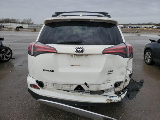 Паркетники TOYOTA RAV4 2016 Белы