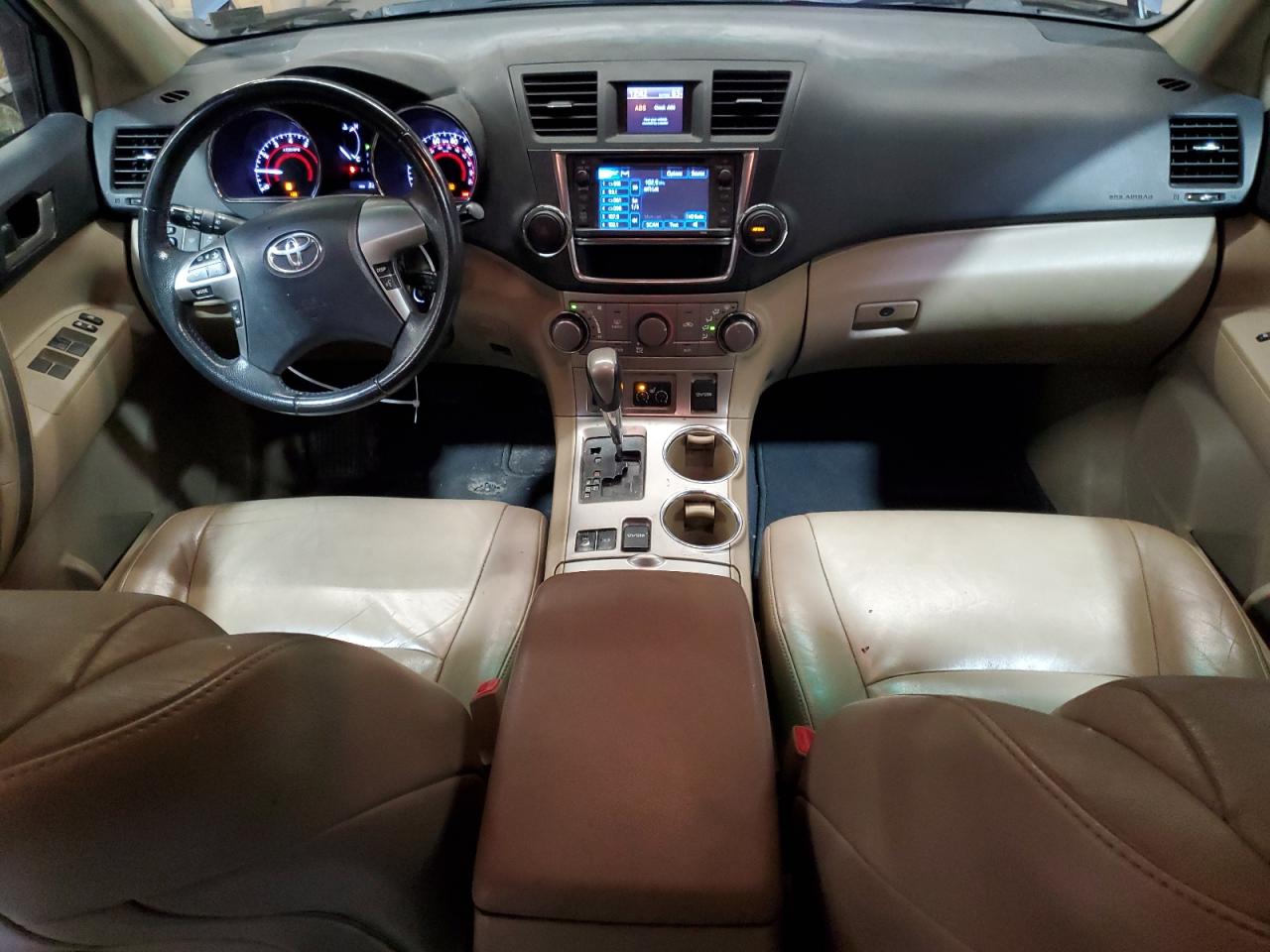 2013 Toyota Highlander Base VIN: 5TDBK3EH7DS230768 Lot: 55061675