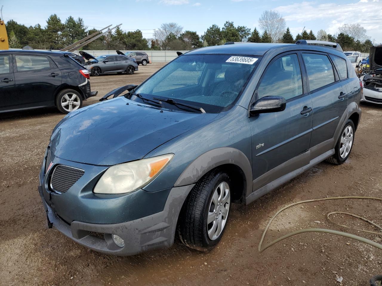2006 Pontiac Vibe for Sale in Elgin, IL - Front End