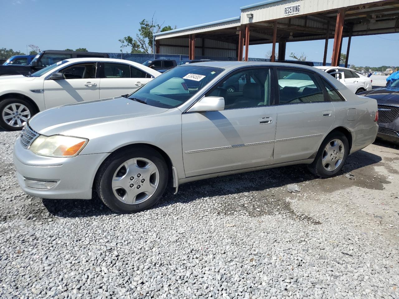 2003 Toyota Avalon Xl للبيع في Riverview، FL - Rear End