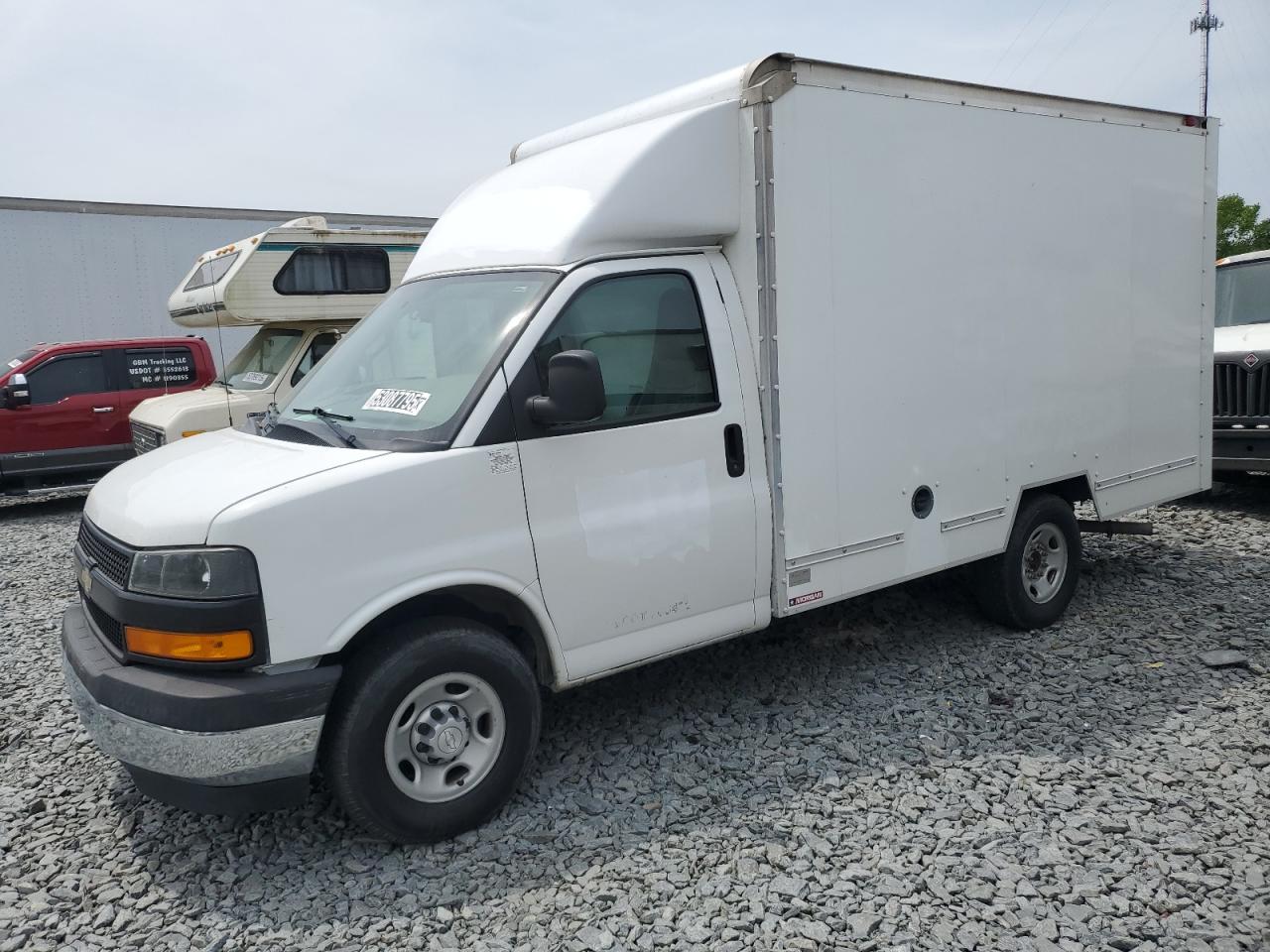 2018 Chevrolet Express G3500 for Sale in Dunn, NC - Front End
