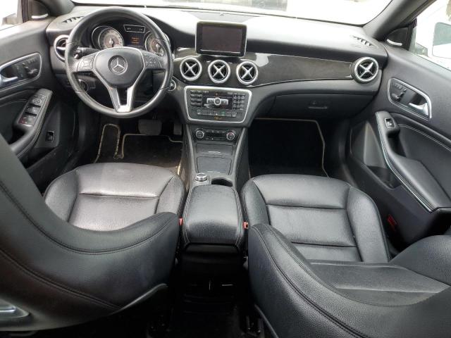 Sedans MERCEDES-BENZ CLA-CLASS 2014 Biały