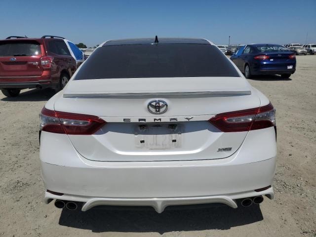 TOYOTA CAMRY 2020 Biały