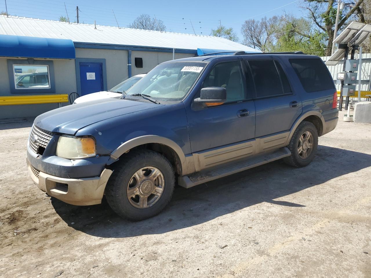 2003 Ford Expedition Eddie Bauer for Sale in Wichita, KS - Front End