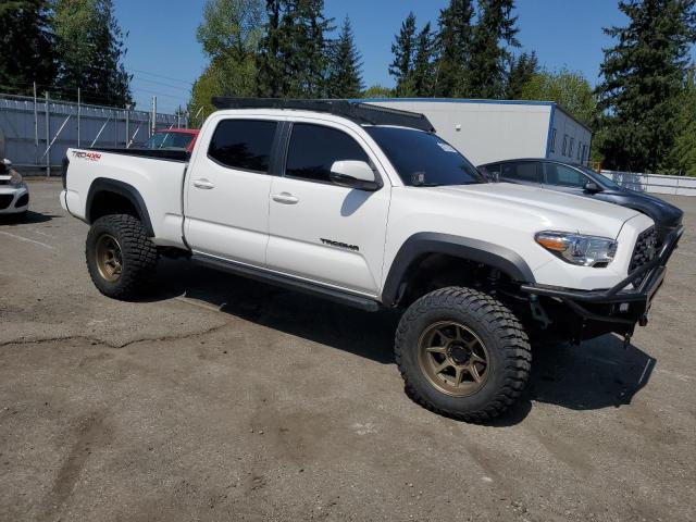  TOYOTA TACOMA 2022 Biały