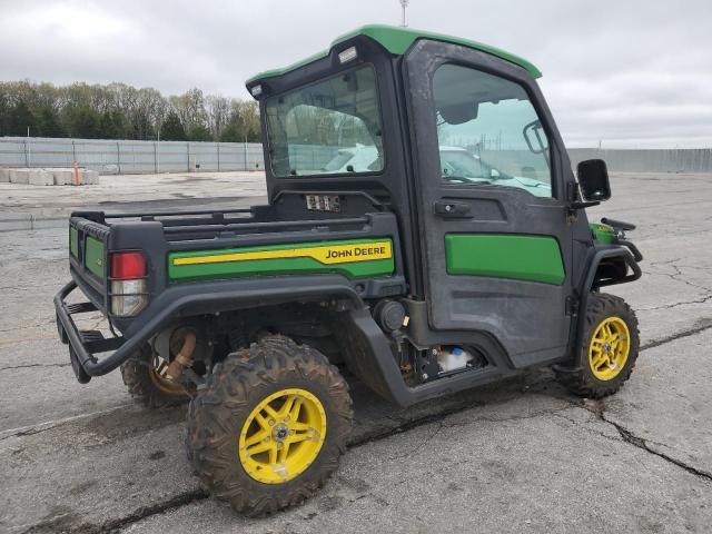 2021 JOHN DEERE XUV835R