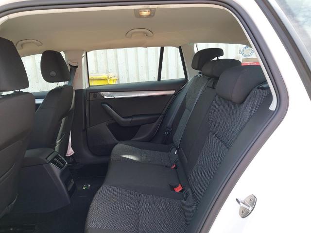 2016 SKODA OCTAVIA SE