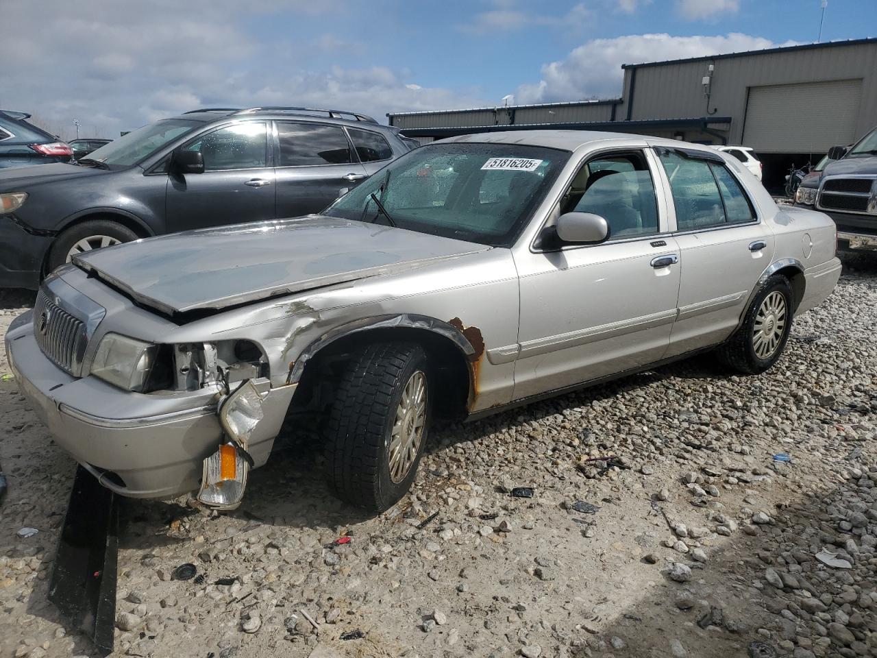2007 Mercury Grand Marquis Ls for Sale in Wayland, MI - Front End