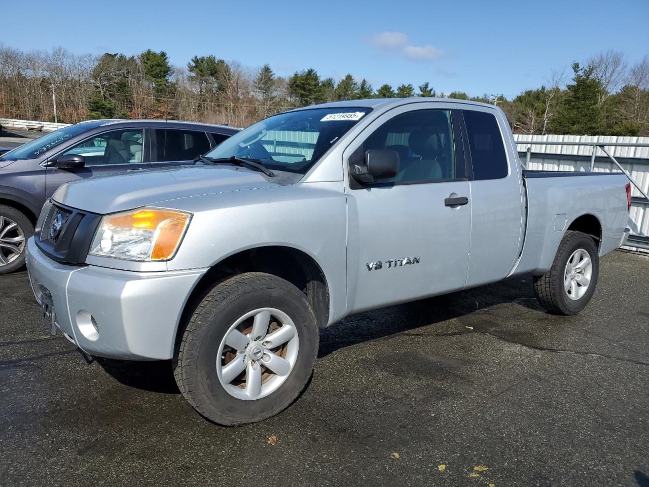 2011 Nissan Titan S იყიდება Exeter-ში, RI - Side