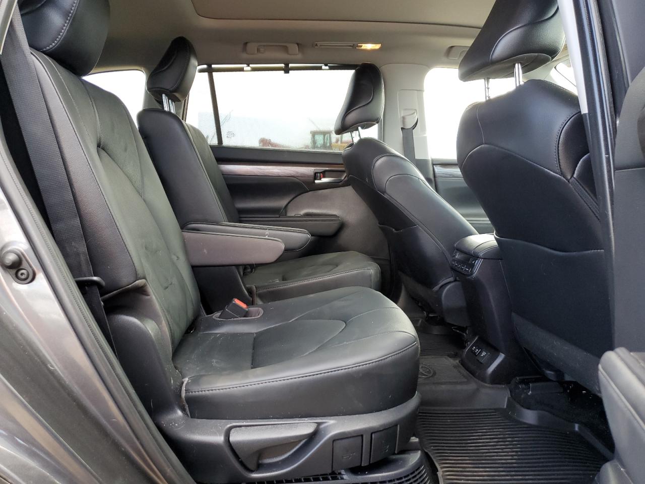2021 Toyota Highlander Hybrid Platinum VIN: 5TDEBRCH0MS060921 Lot: 55002935