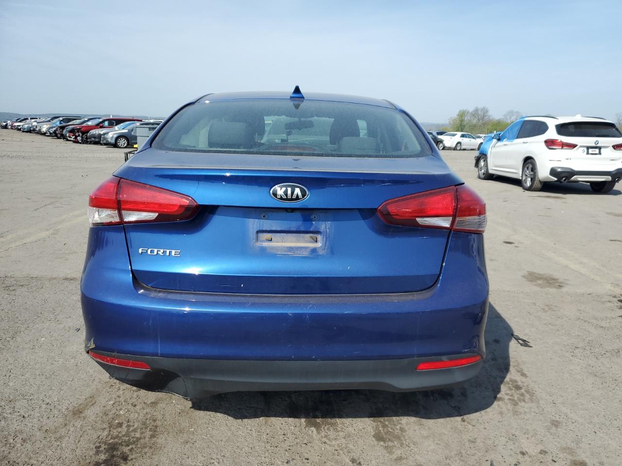 2018 Kia Forte Lx VIN: 3KPFL4A75JE248967 Lot: 54239435