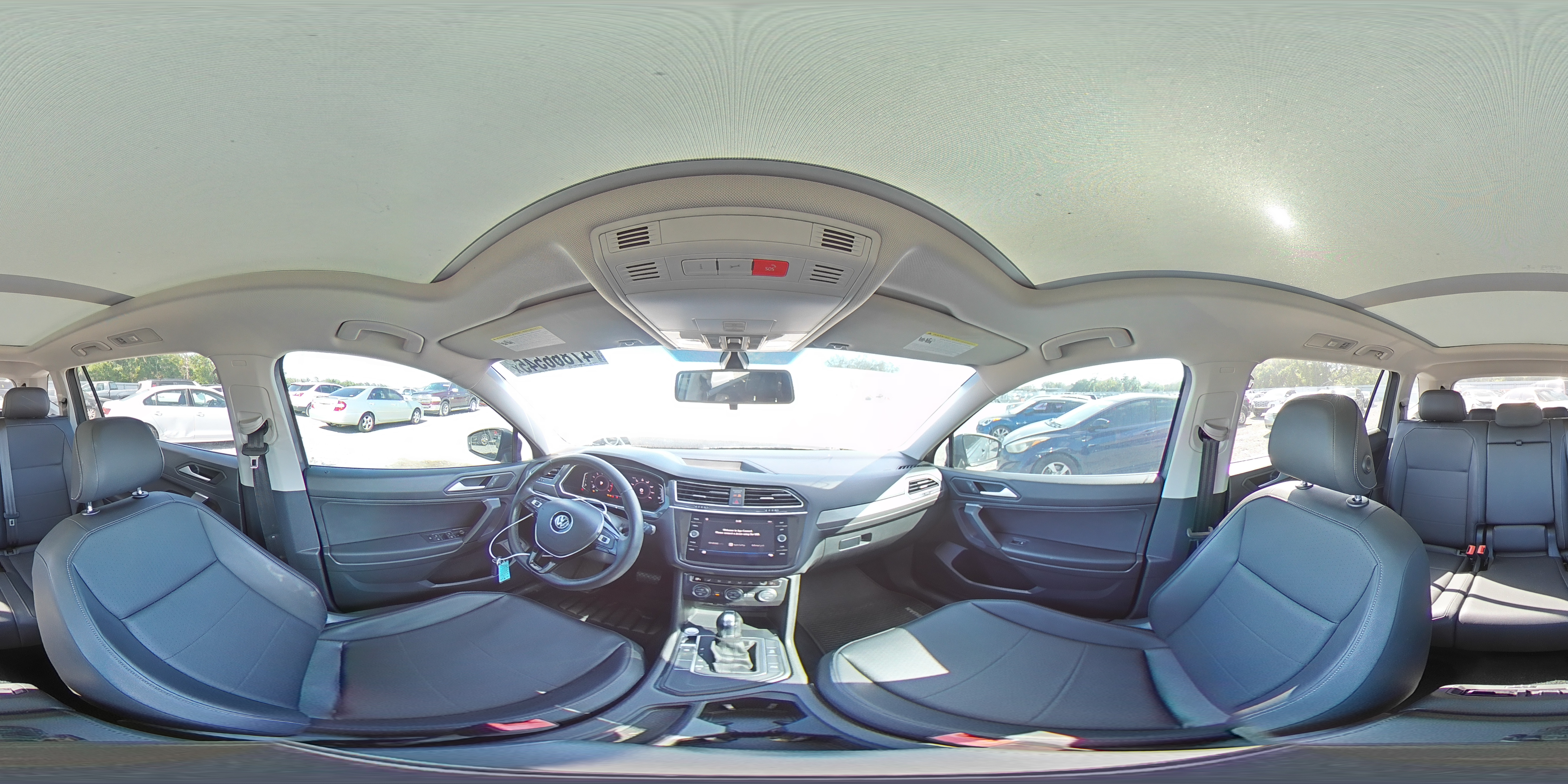 2019 Volkswagen Tiguan - Image 14