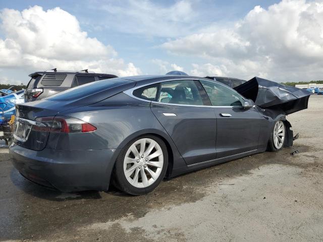  TESLA MODEL S 2018 Серый