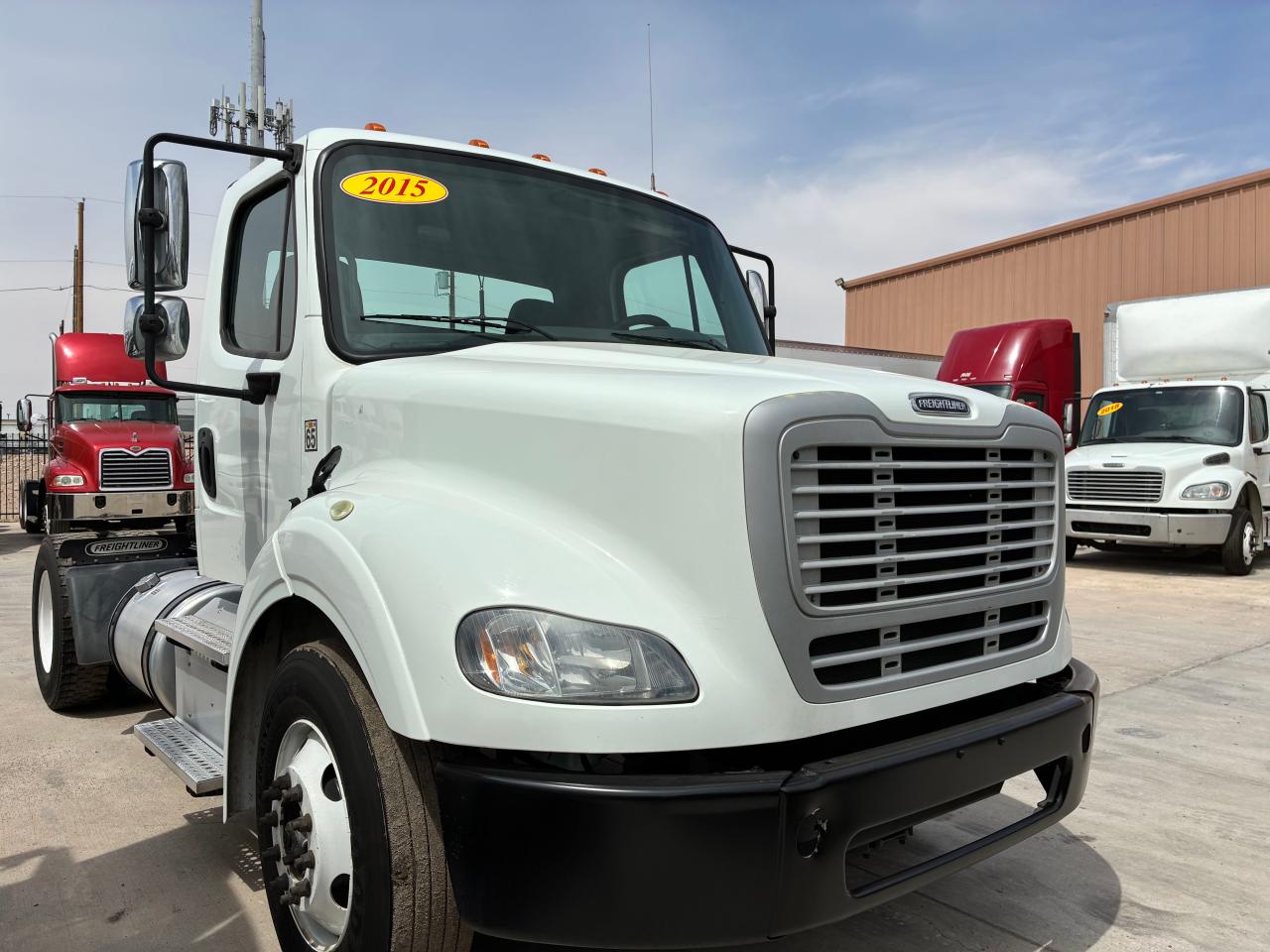Anthony, TX에서 판매 중인 2015 Freightliner M2 112 Medium Duty - Minor Dent/Scratches