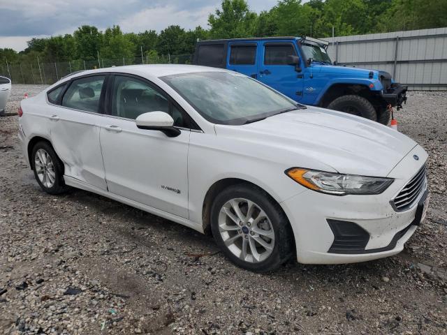  FORD FUSION 2019 Белы