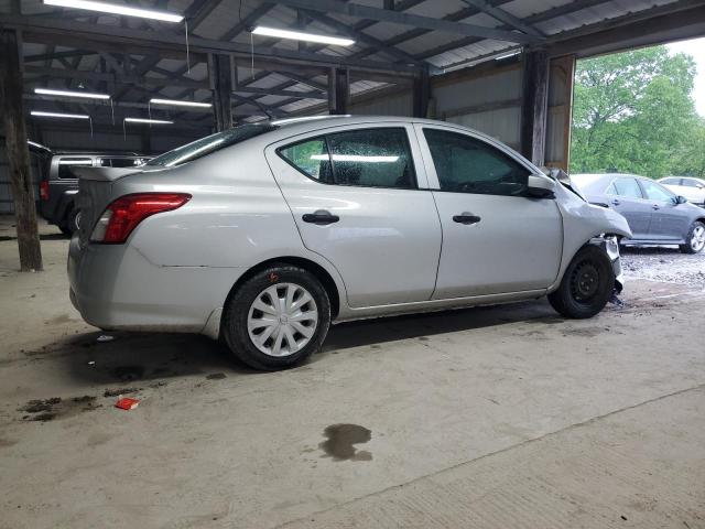  NISSAN VERSA 2018 Srebrny