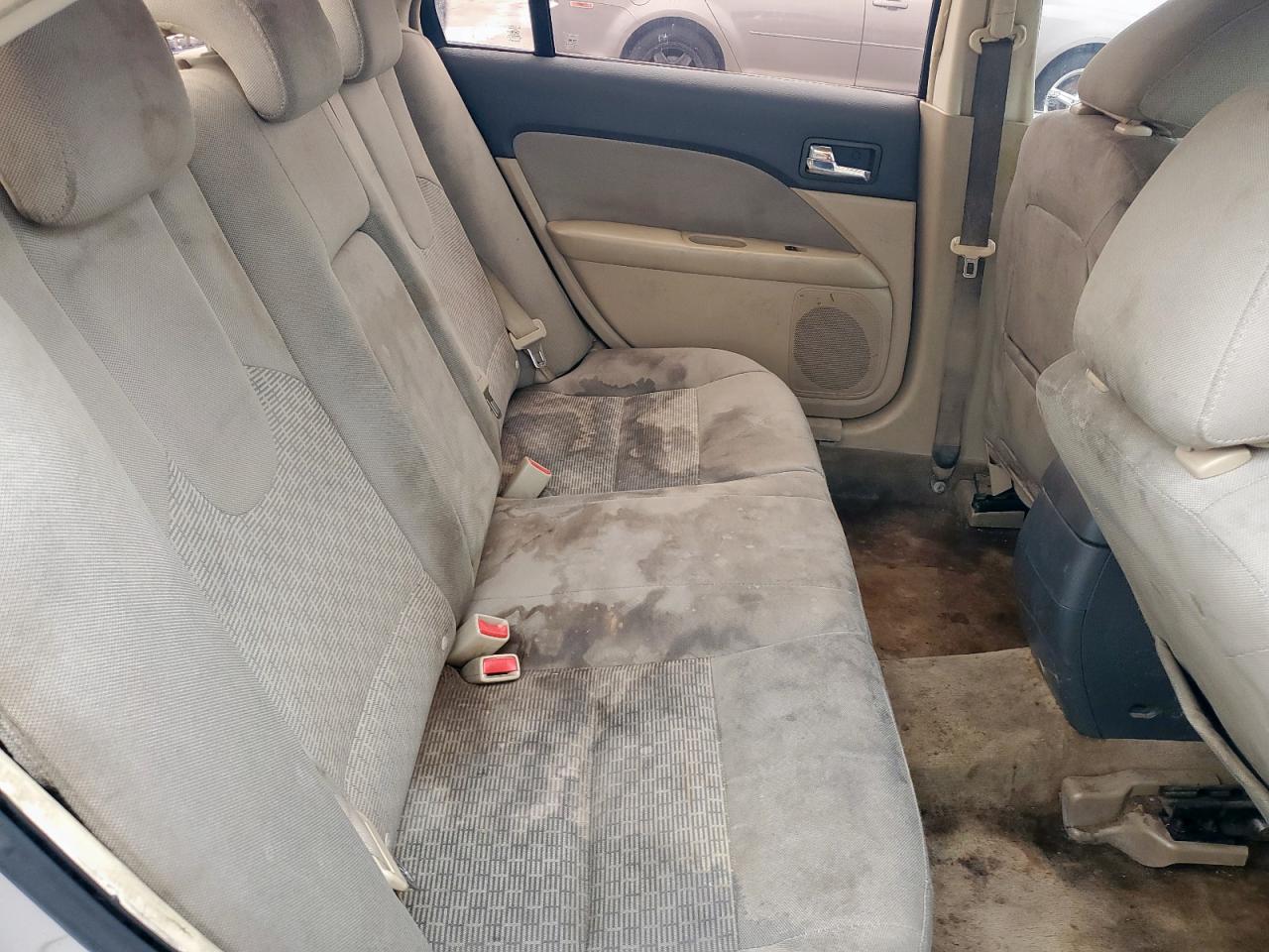 3FAHP0HA4AR145612 2010 Ford Fusion Se