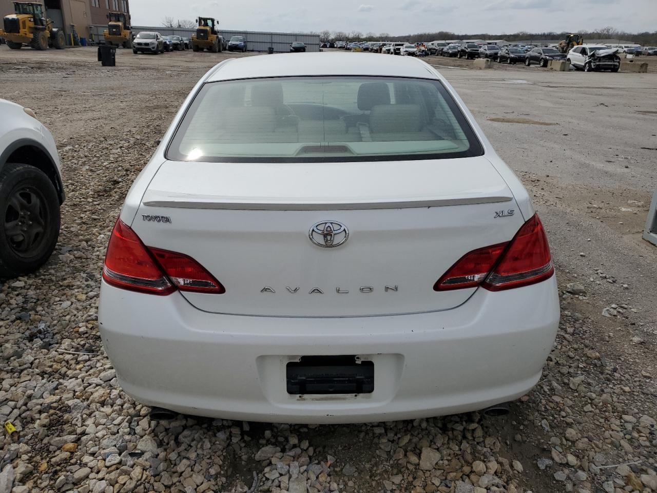 2005 Toyota Avalon Xl VIN: 4T1BK36B75U058891 Lot: 51823195