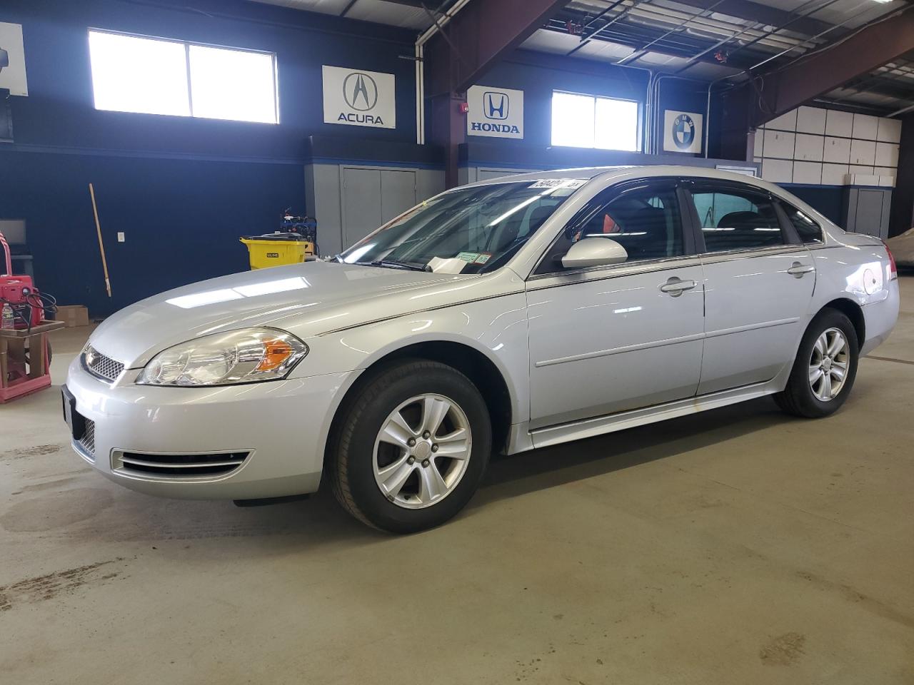 2013 Chevrolet Impala Ls de vânzare în East Granby, CT - Minor Dent/Scratches