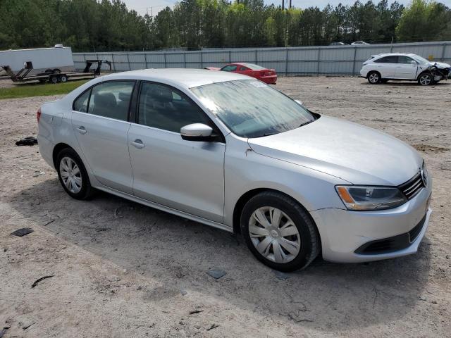  VOLKSWAGEN JETTA 2013 Сріблястий