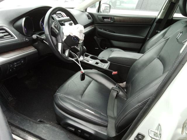  SUBARU OUTBACK 2017 White