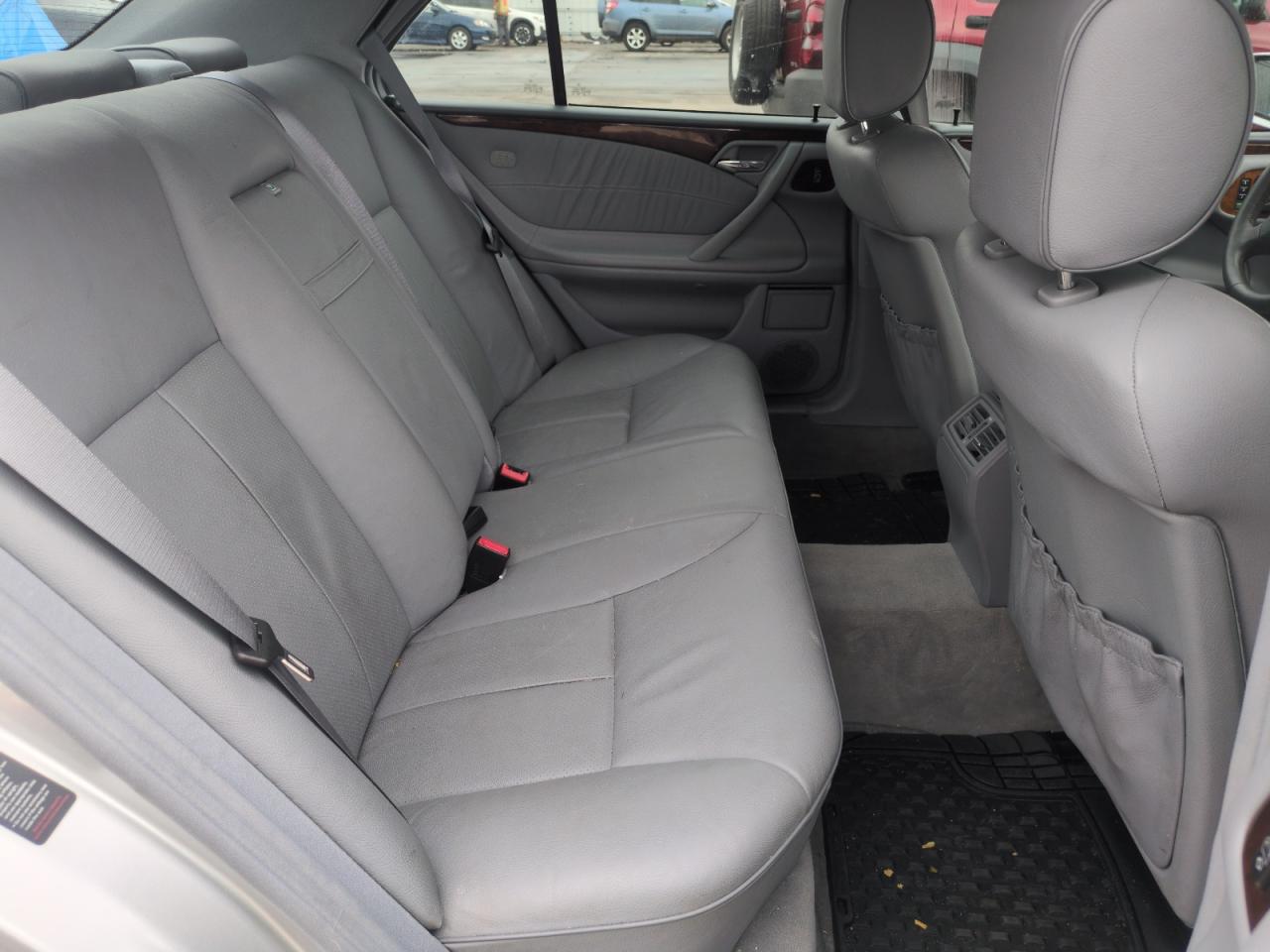 2002 Mercedes-Benz E 430 VIN: WDBJF83J62X072710 Lot: 54703715