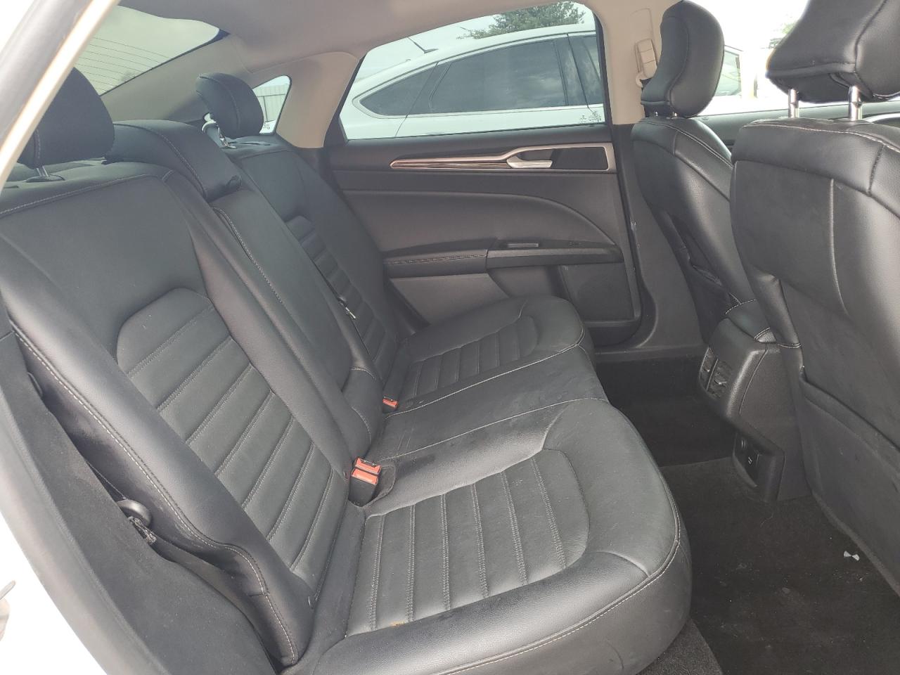 2018 Ford Fusion Se Hybrid VIN: 3FA6P0LU4JR129807 Lot: 54032325