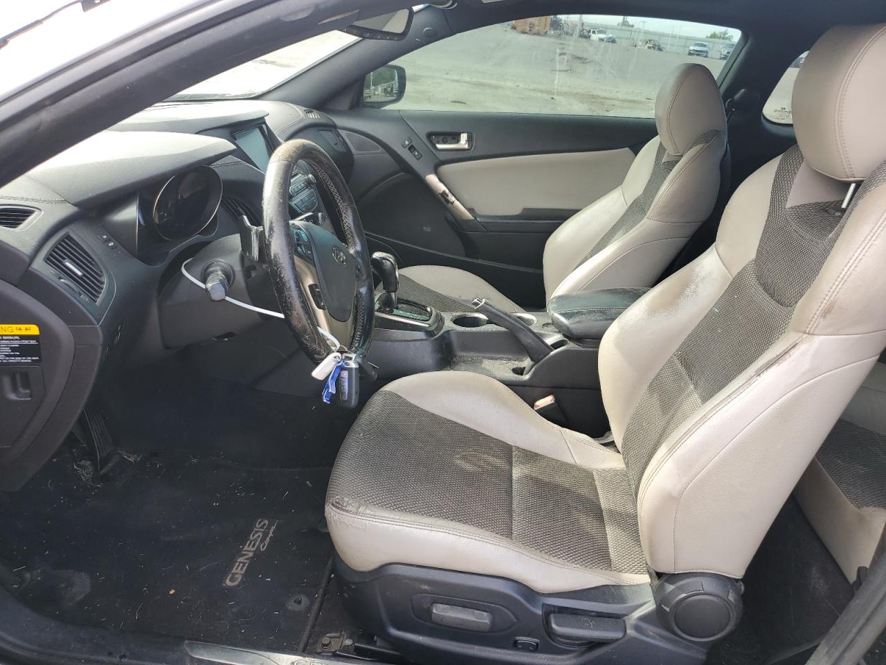 2014 Hyundai Genesis Coupe 2.0T VIN: KMHHT6KD4EU115015 Lot: 54055895